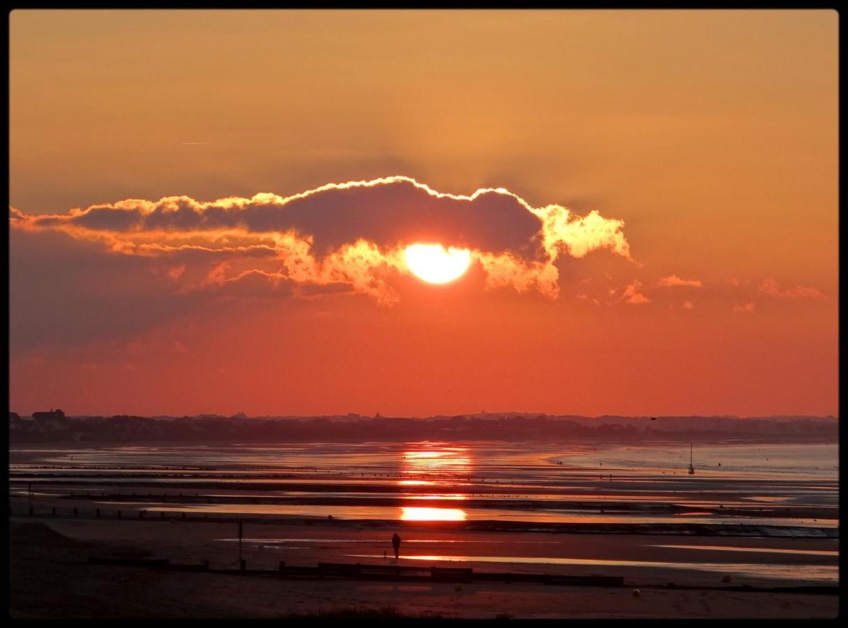 La Fleur Marine Classe 3 Etoiles - Acces Direct Mer Cabourg Kültér fotó